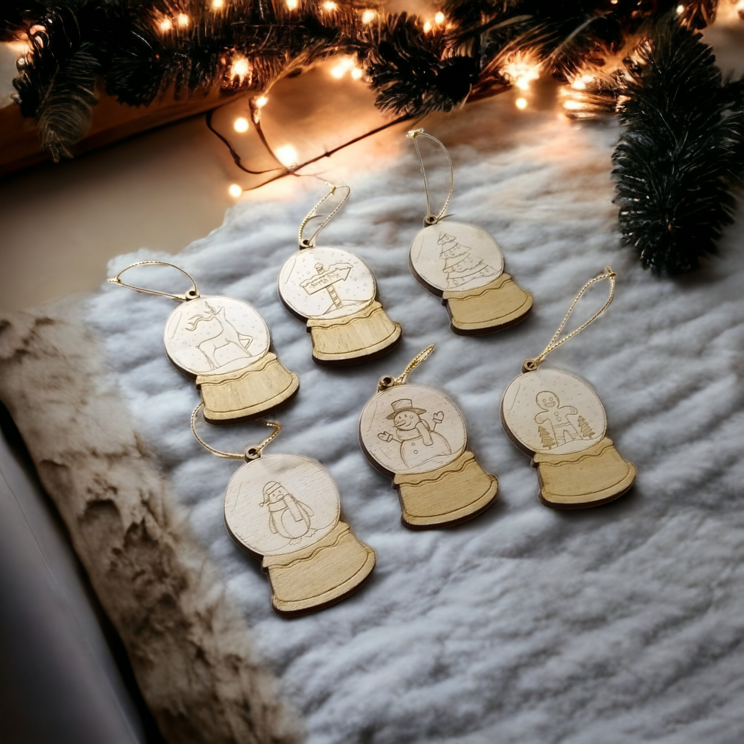 Set of 6 Snow Globes Ornaments Wooden Coasters - Handmade Gift - Housewarming - Wood Kitchenware
