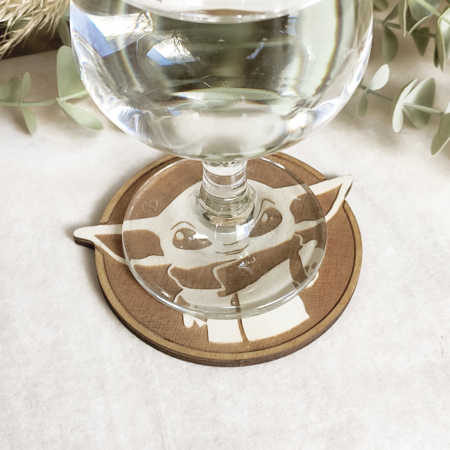 Set of 6 Star Wars Wooden Coasters - Handmade Gift - Housewarming - Wood Kitchenware - Baby Yoda - The Mandalorian