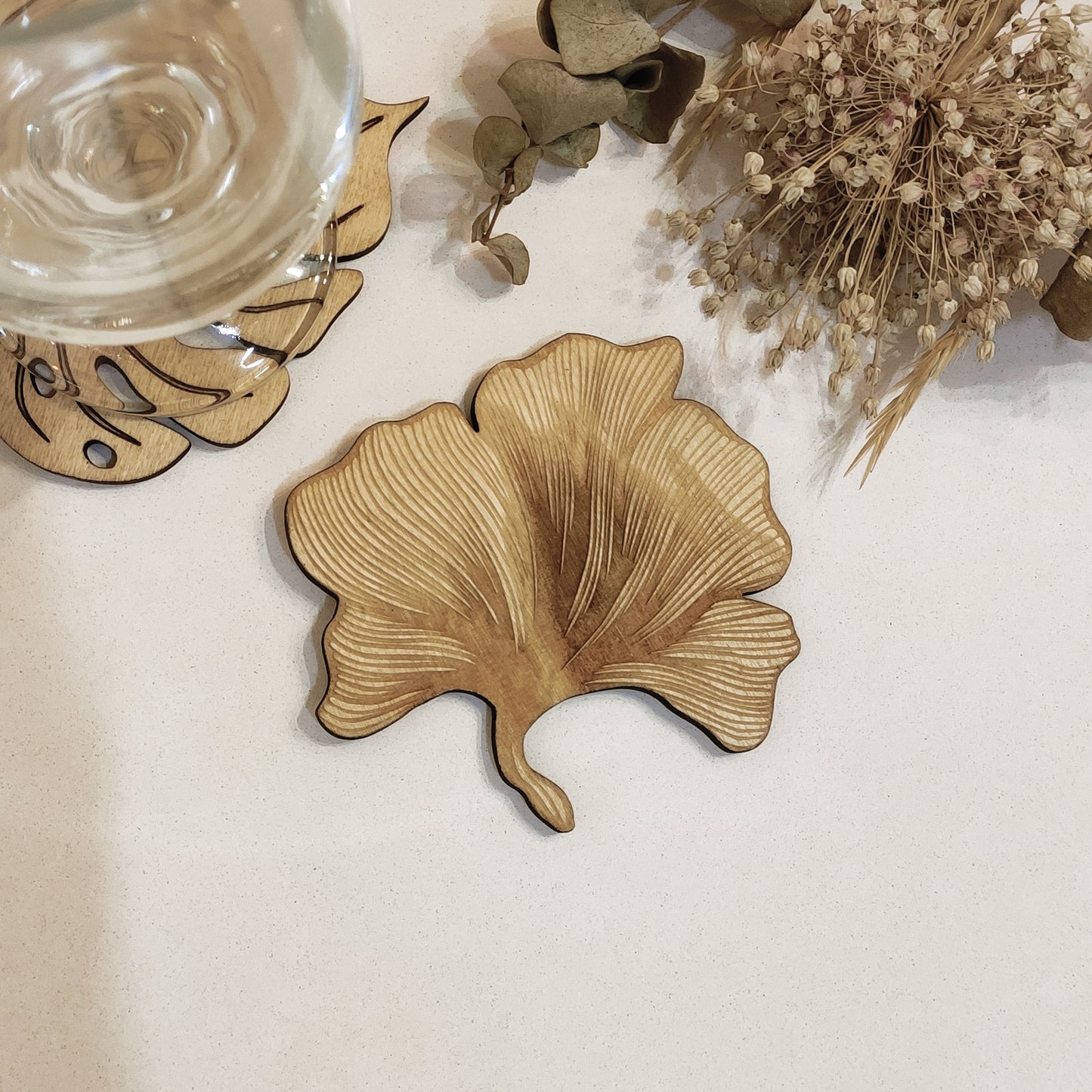Set of 6 Leaves Wooden Coasters - Handmade Gift - Housewarming - Wood Kitchenware - Nature