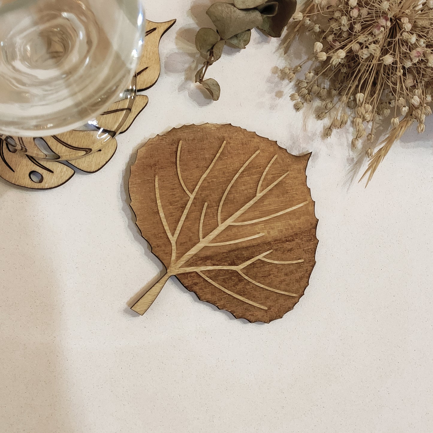 Set of 6 Leaves Wooden Coasters - Handmade Gift - Housewarming - Wood Kitchenware - Nature