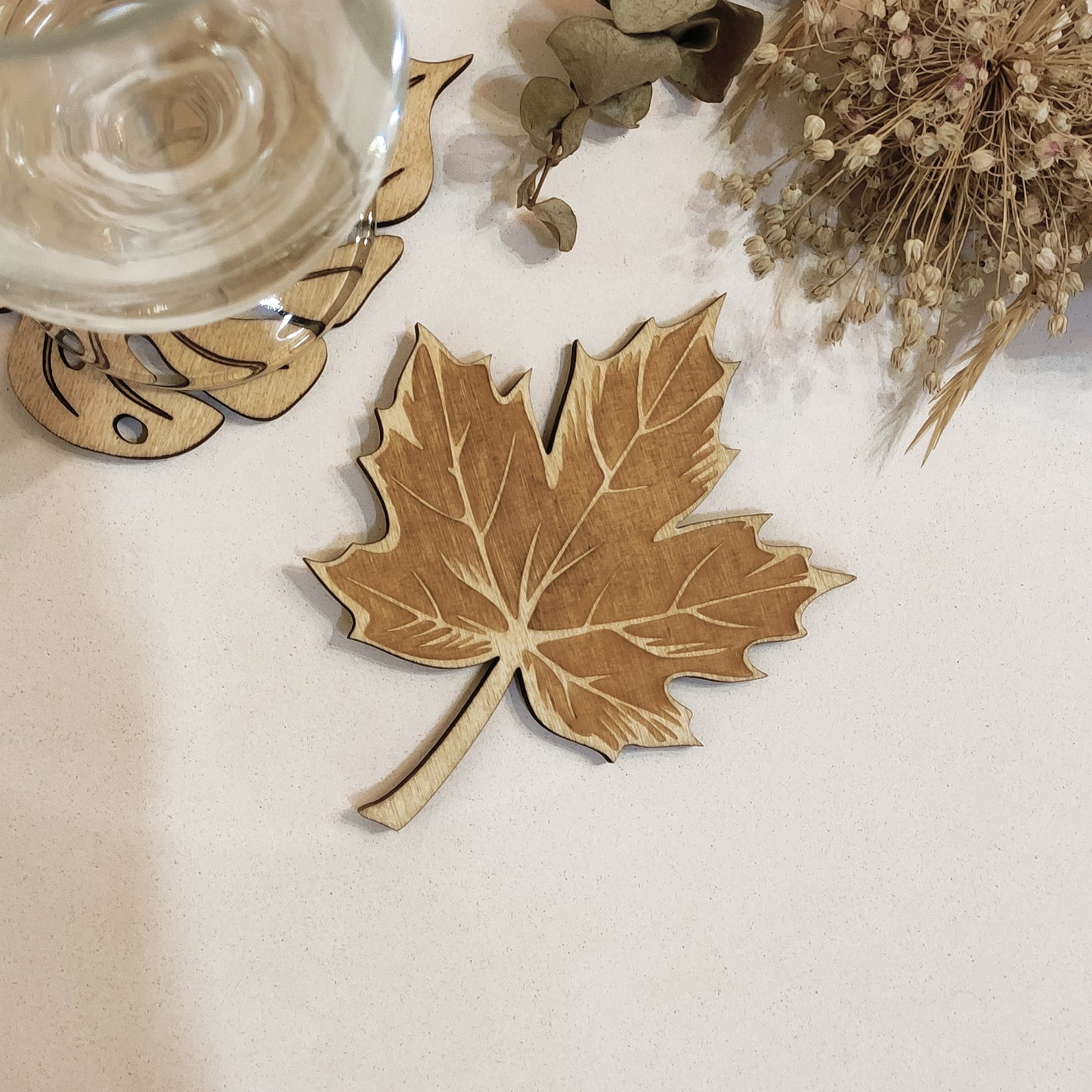 Set of 6 Leaves Wooden Coasters - Handmade Gift - Housewarming - Wood Kitchenware - Nature