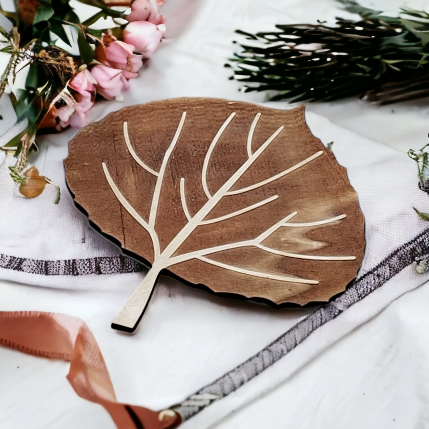 Pot Holder Aspen Leaf - Nature - Wood - Handmade Gift - Housewarming - Wood Kitchenware