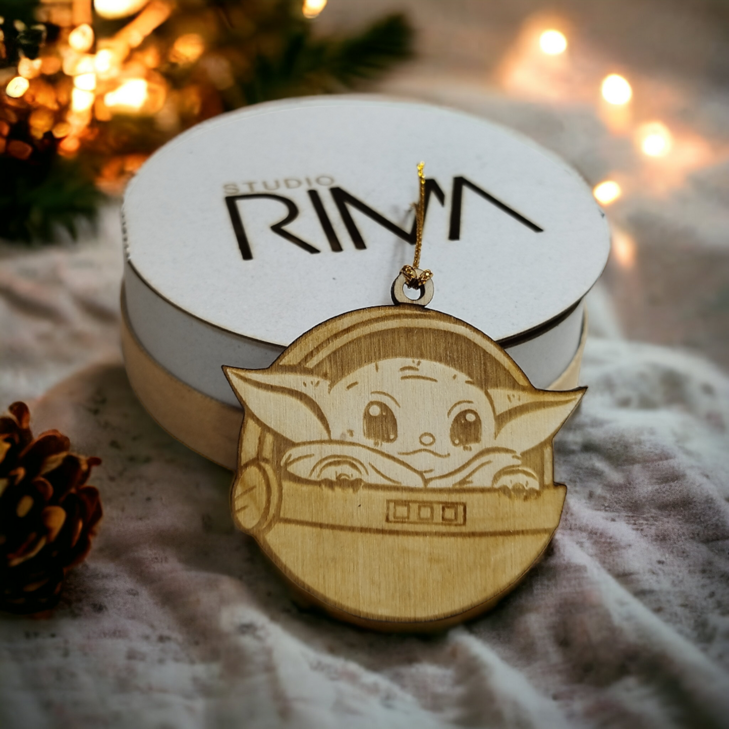 Set of 6 Baby Yoda Ornaments Wooden Coasters - Handmade Gift - Housewarming - Wood Kitchenware